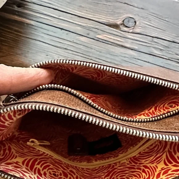 HOBO Brown Leather Crossbody Bag - Picture 5 of 10